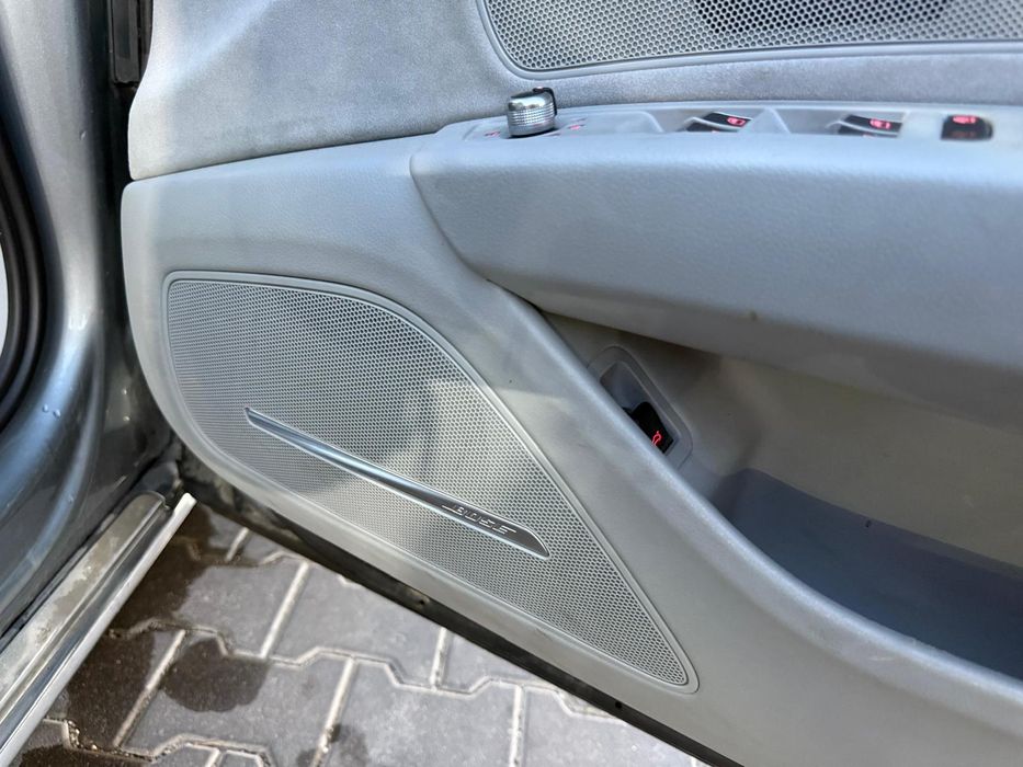 Dezmembrez Audi A8 D4 4H/ 3.0d / 150 mili