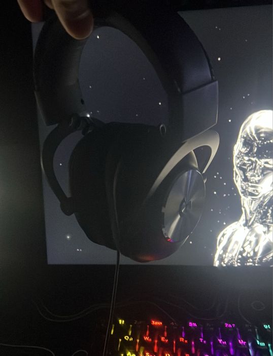 Продаю ПК + PS5 с играми