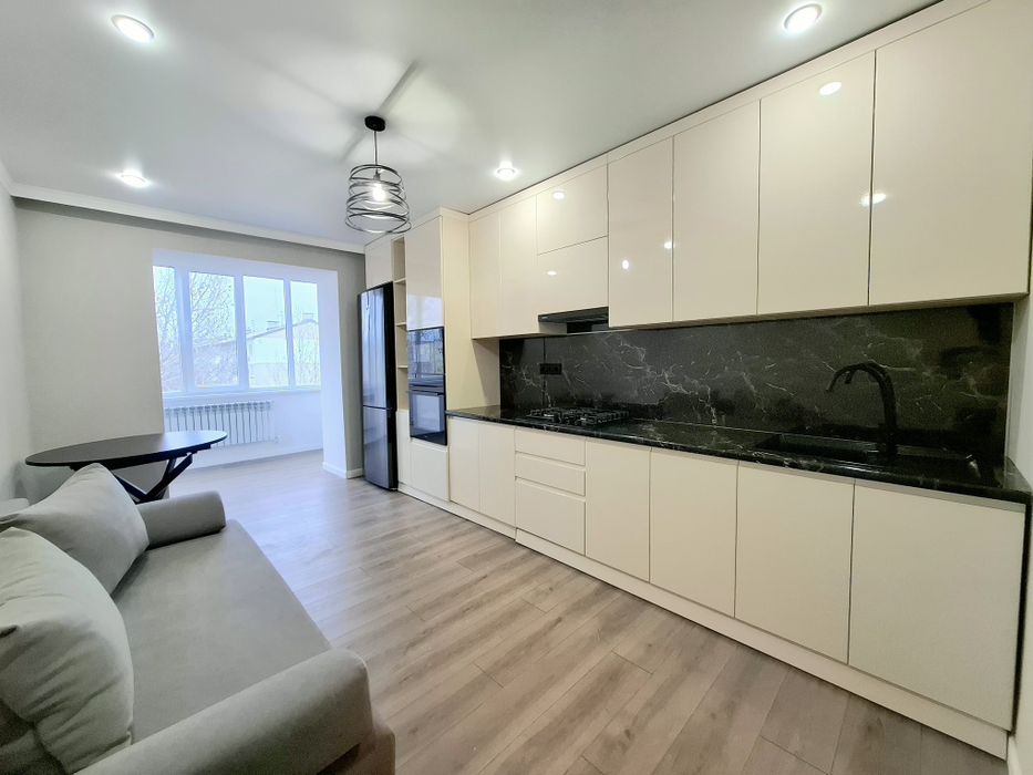 1 ком Циолковского 53 м²