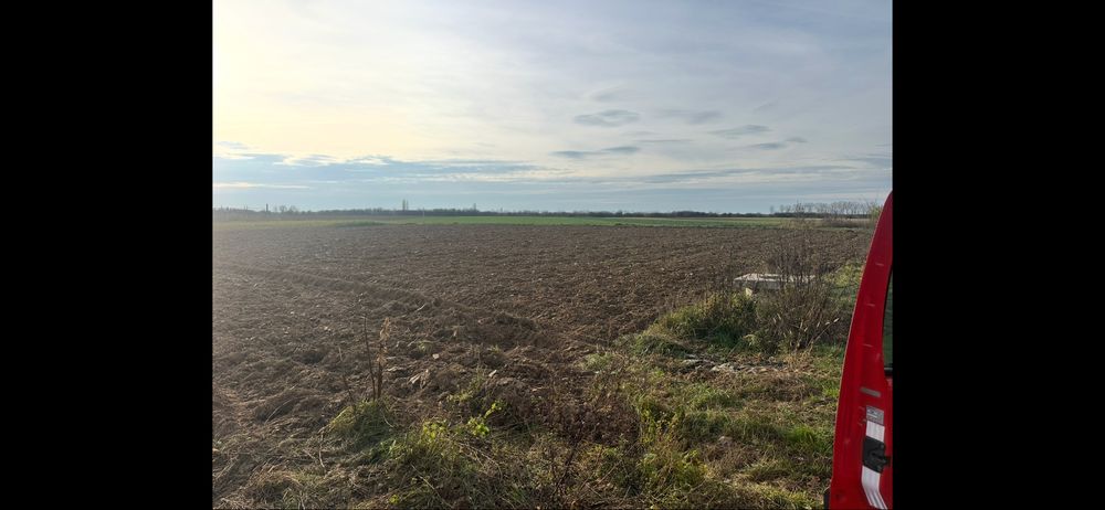 Vand teren intravilan 10 in Lazuri