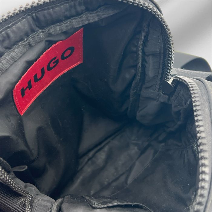 Boss Мъжка чантичка за през рамо