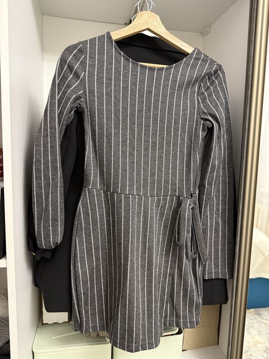 Женские и подростковые платья