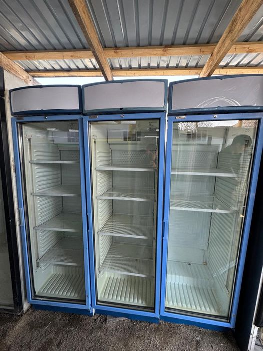 Продам витрины холодильнике