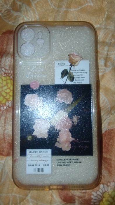 Чехол на iPhone 11