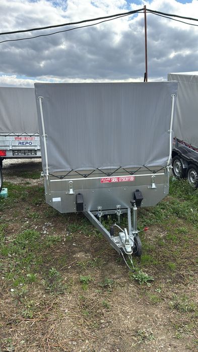 Remorca 750 KG Calitate pentru oamenii gospodari