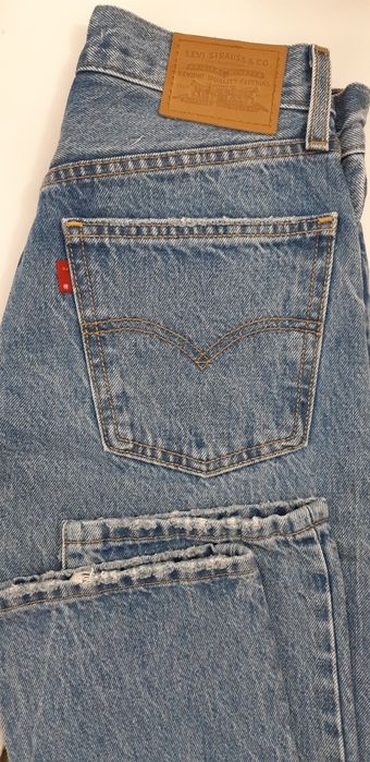 Джинсы женские Levi's