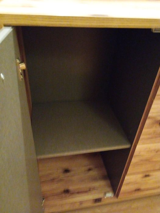 Comoda impecabilă, ca nouă