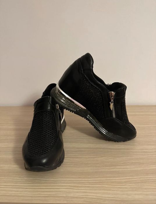 Pantofi casual cu platformă