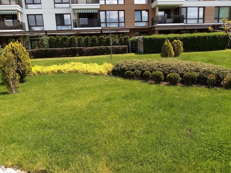 Озеленяване, косене, поддръжка на тревни площи