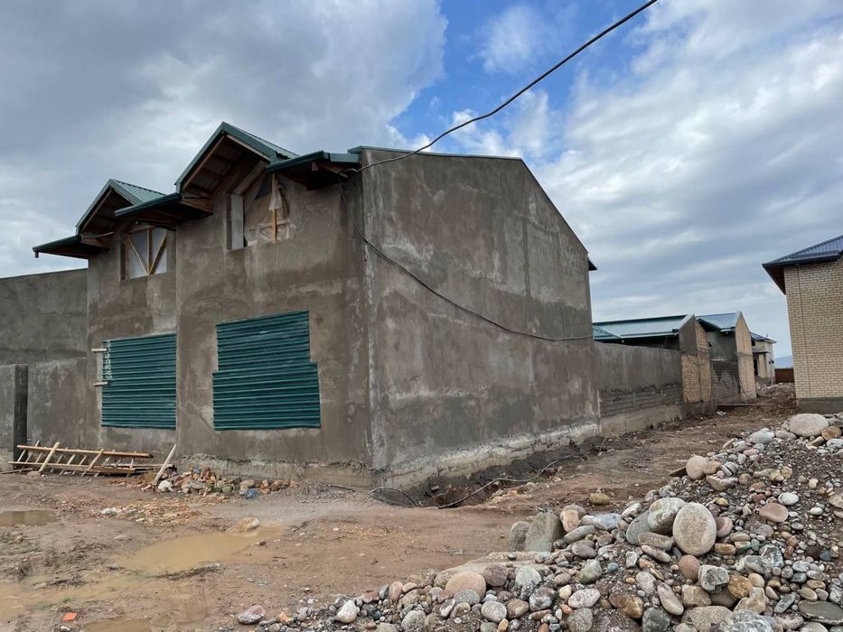 Дача 6 Сотик Янги Чорвоқ