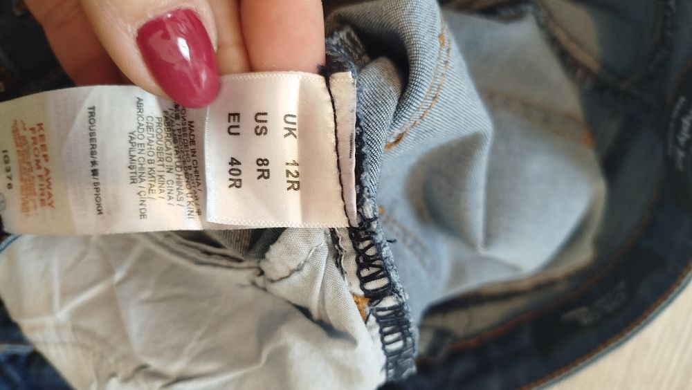 Blugi skinny,nr 40, rupti