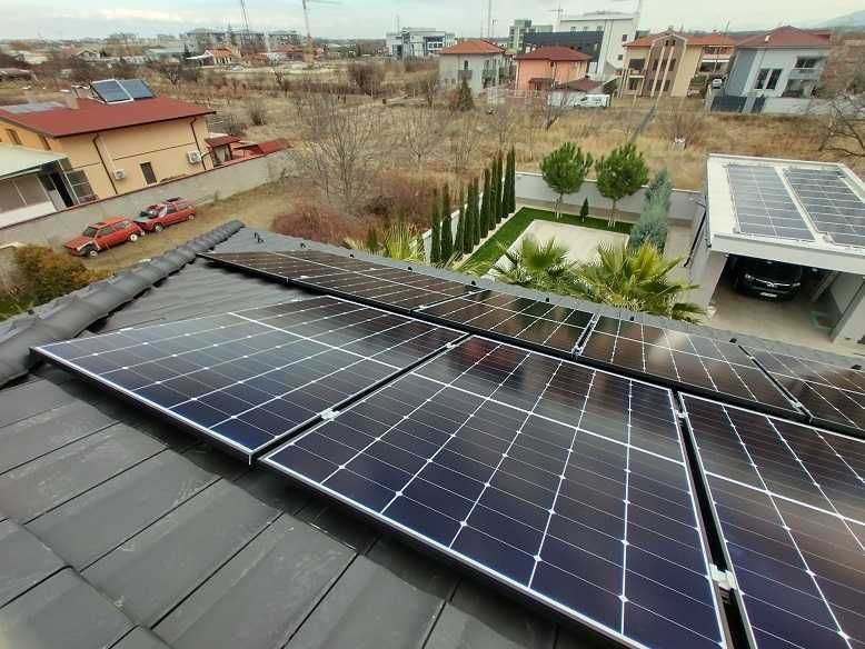 Изграждане на фотоволтаични системи.