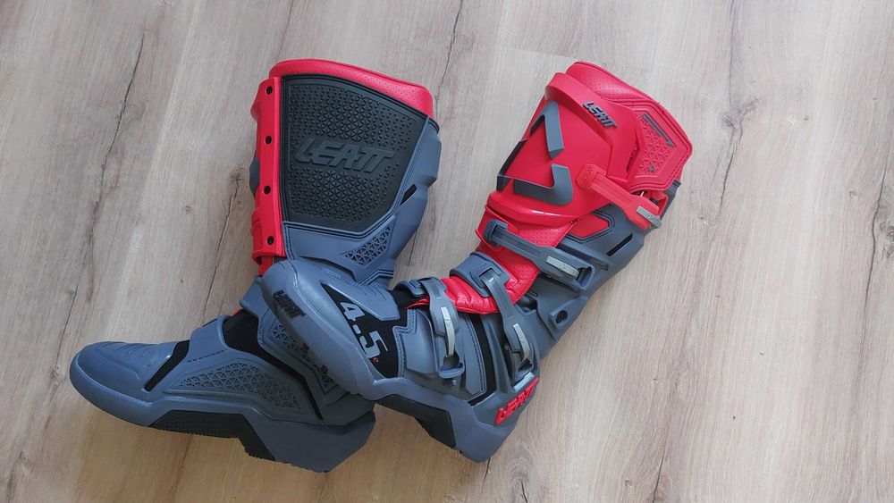 Коледна ПРОМОЦИЯ - Ботуши със става LEATT - 44.5 номер