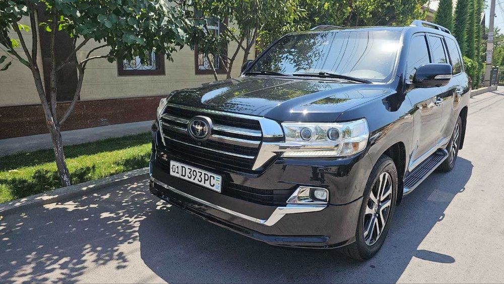 Toyota Land Cruiser 200