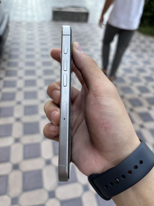 Iphone 15 pro с гарантией
