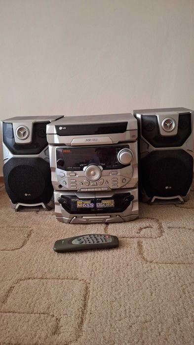 Музыкальный центр