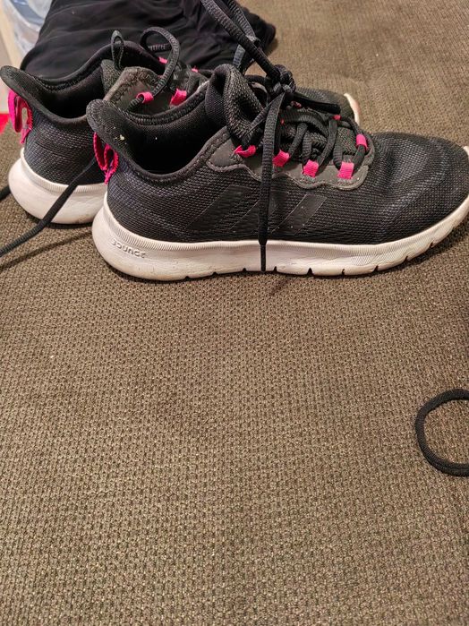 Маратонки номер 36 и 2.3