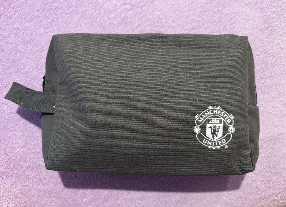 Несесер на Manchester United