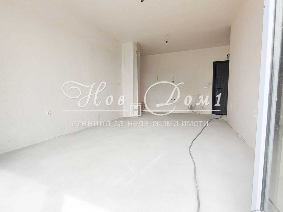 Продава се Двустаен апартамент в Варна, Бриз - 66 кв.м за 928 €/кв.м - Снимка #1