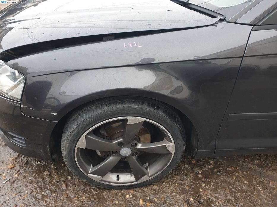 Aripa Stanga Fata cu Imperfectiuni Audi A3 8P FL Facelift 2008 - 2013 Culoare LZ7L [K2031]