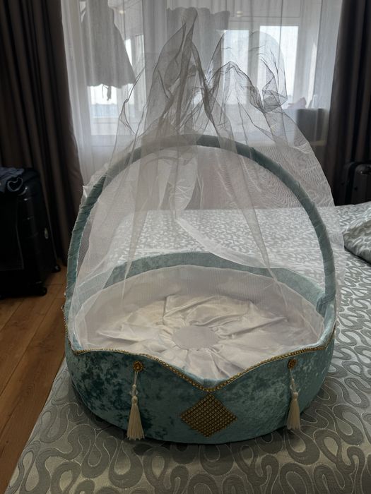 Продам корзину для коржын