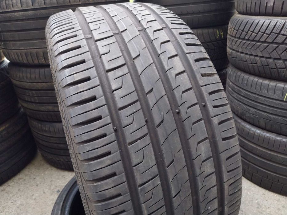 1xAnvelopa second vara 275 40 R20 Barum