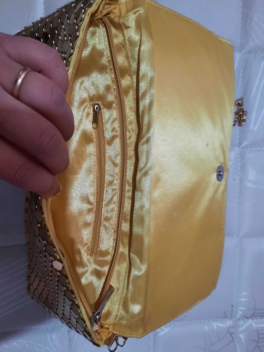 Vecherniy modniy klach satiladi