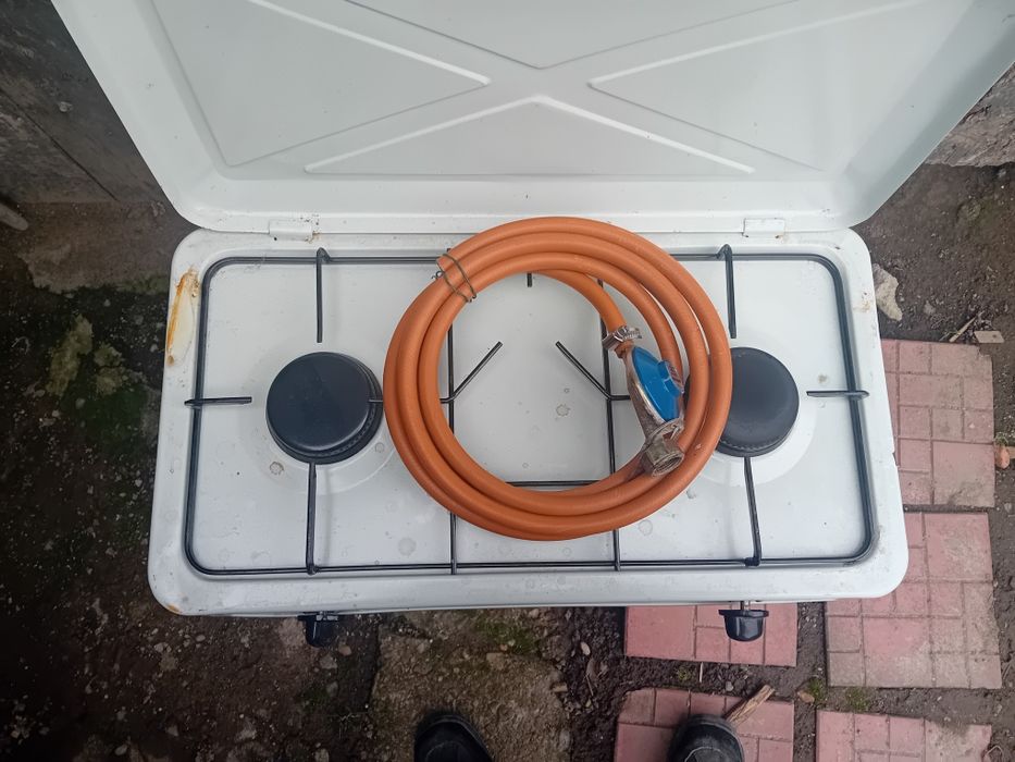 Vînd aragaz ,butelie!