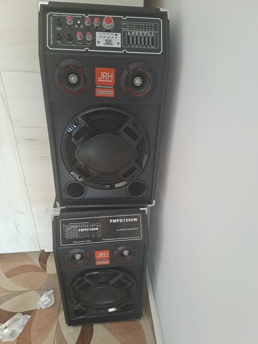 Vand boxe noi folosite doar 1 singura data la un majorat