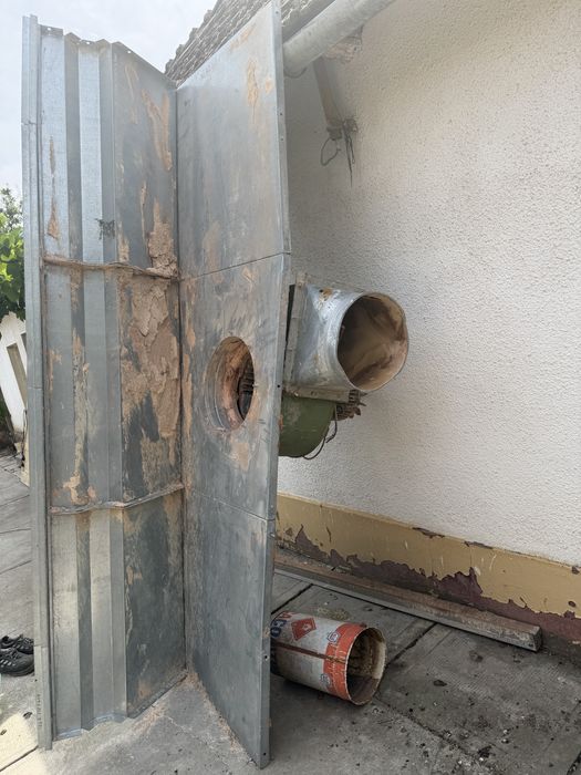 Cabina de vopsit tamplarie sau auto.