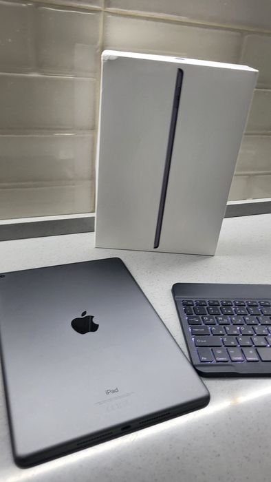 Планшет Ipad 2024 год 9th gen