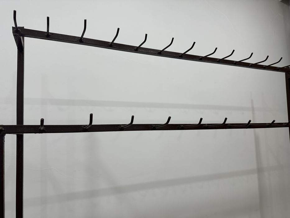 Стойка для ремней