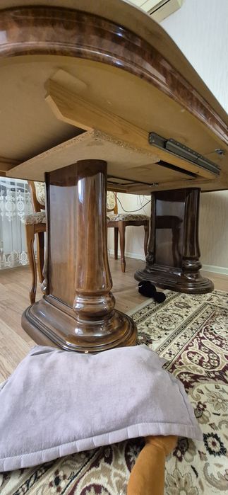 Продам стол и стулья