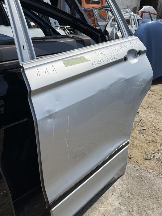 VW Tiguan 5NA 2020 задна лява врата