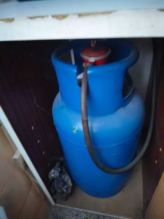 Газов котлон с газова бутилка