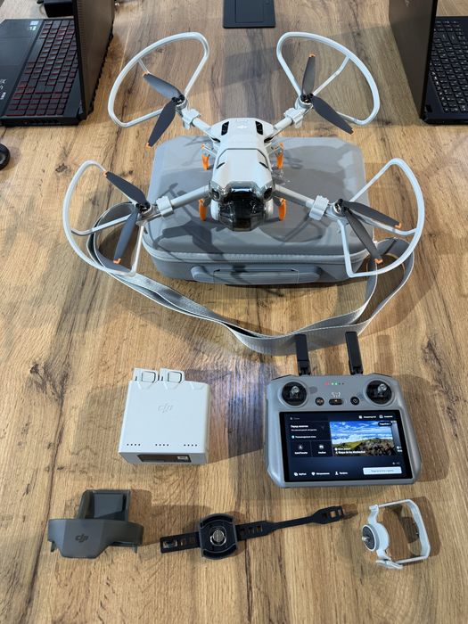 Dji mini 4 pro fly more combo