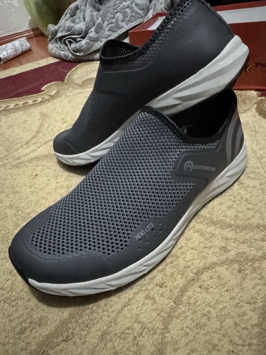 Продается обувь новая.