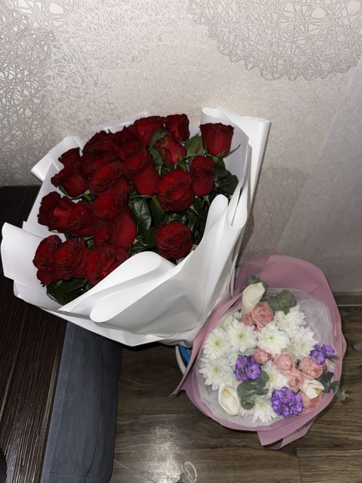Букет из 25 красных роз