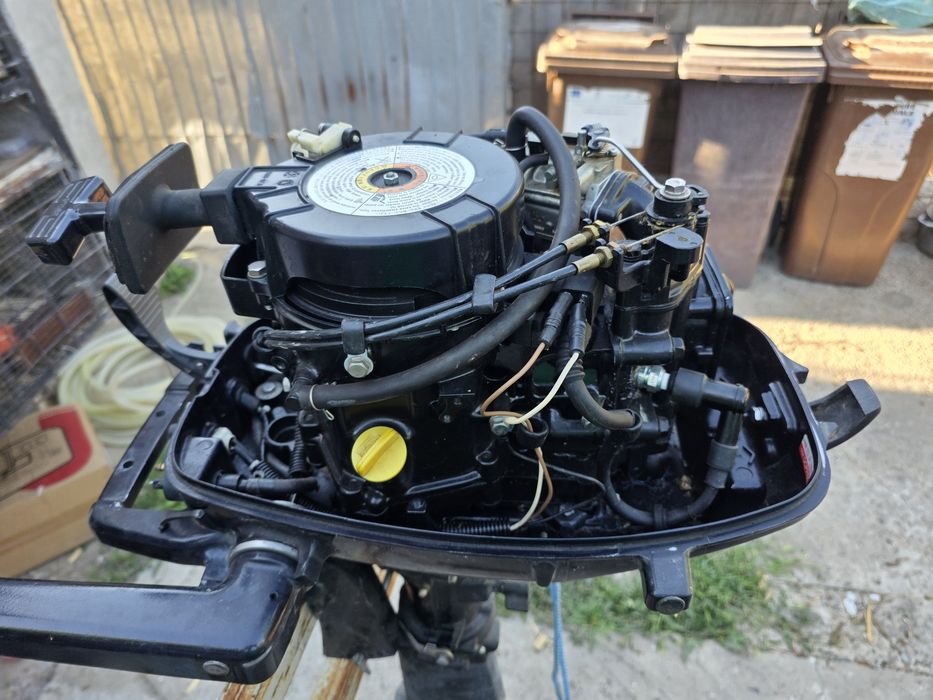 Se vinde moto barca 6 cai