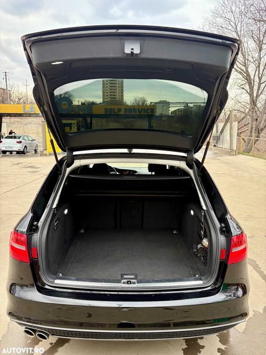 Audi A4 / 2.0 / 2015 / Automat