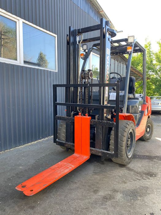 вилочный погрузчик Toyota FD30