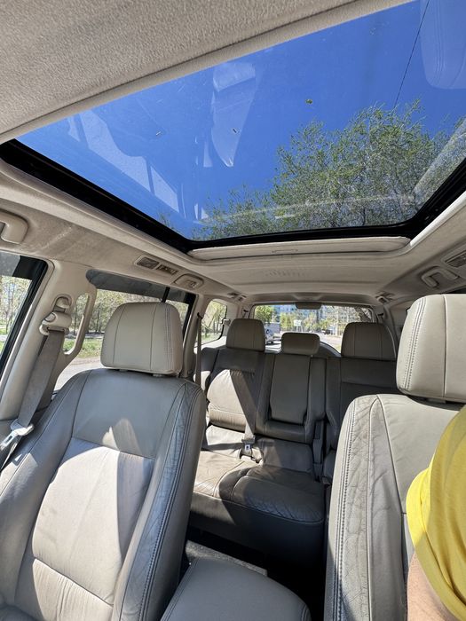 Продам Mitsubishi Pajero IV авто