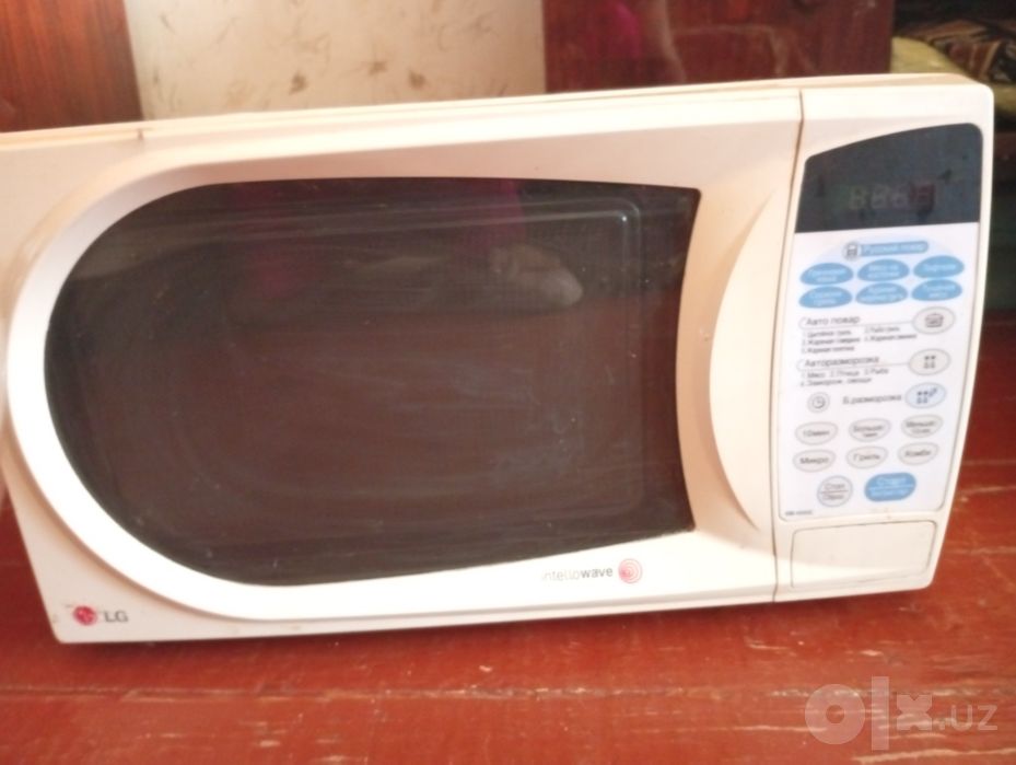 Микроволновка продам.