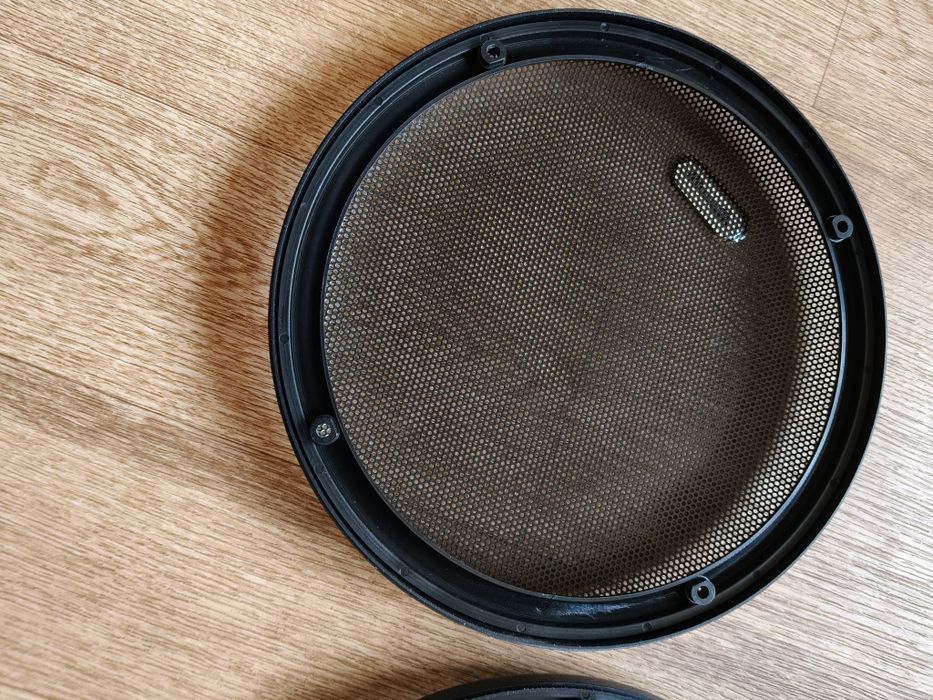 Решетка для динамиков