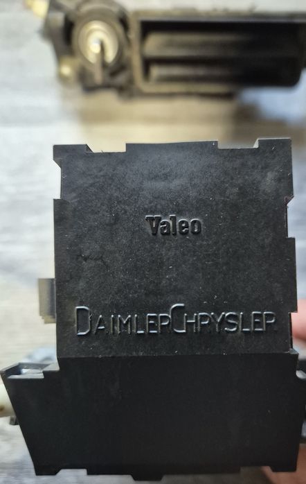 Ел брава и ключалка мерцедес w203  седан