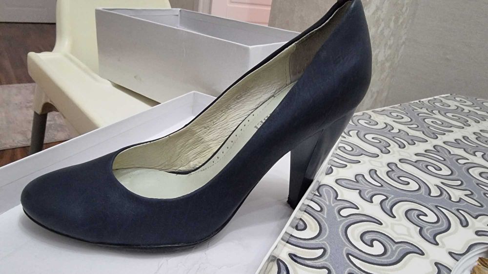 Туфли женские 35 размер