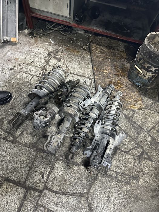 Стоики saab , рабочие и дросель германия