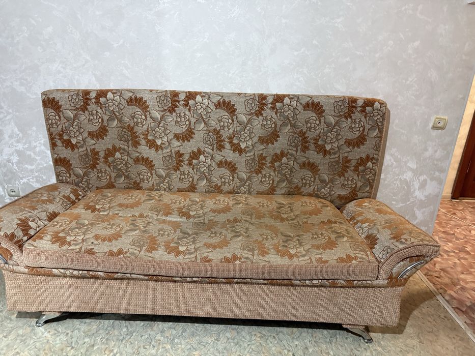 продам диван дешево