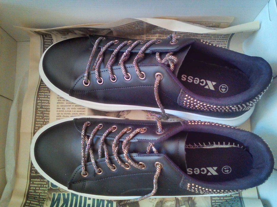 продавам неупотребявани дамски обувки 38 номер