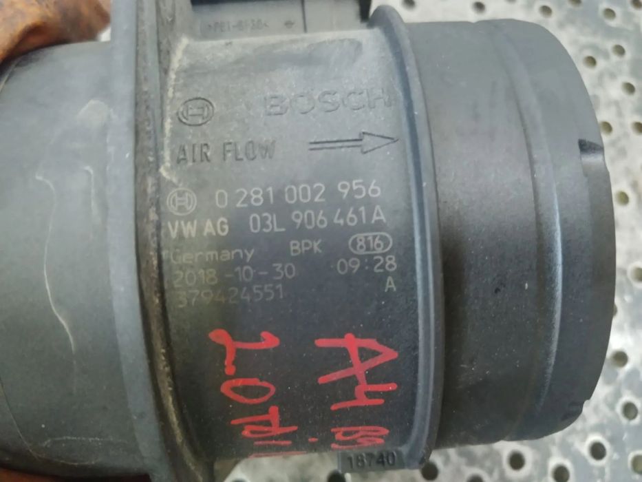 debitmetru aer 2.0 tdi audi a4 b9  q5 8r vw golf 6 5k 0281002956 03l906461a